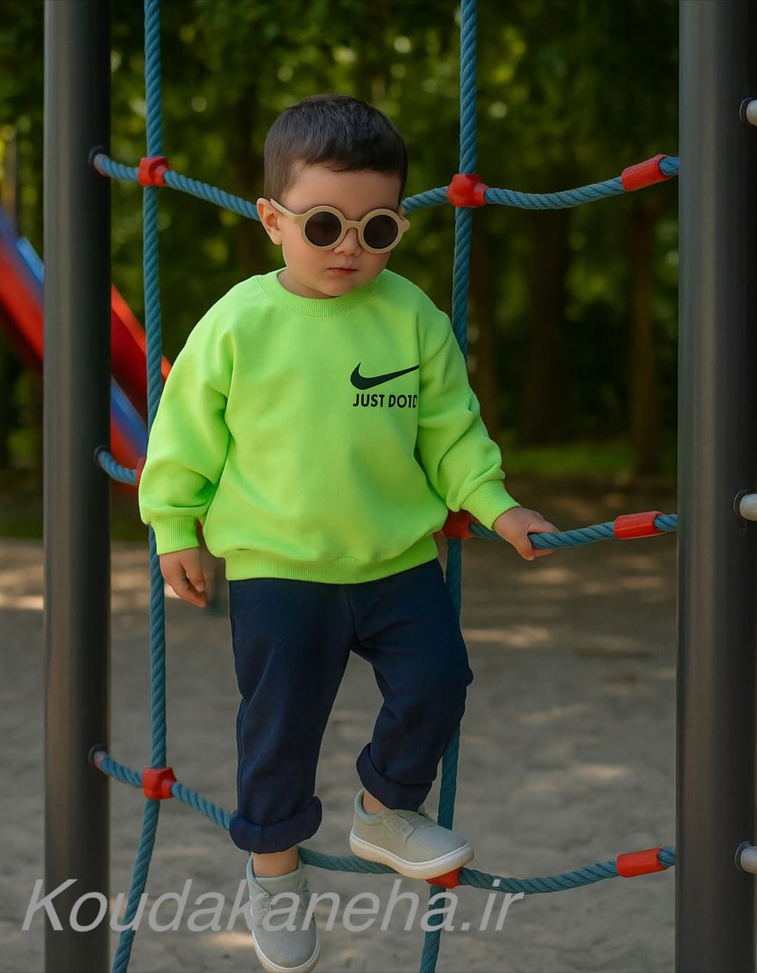 ست بلوز شلوار بیبی گپ (بلوز نئونی خوشرنگ و شلوار سورمه‌ای)