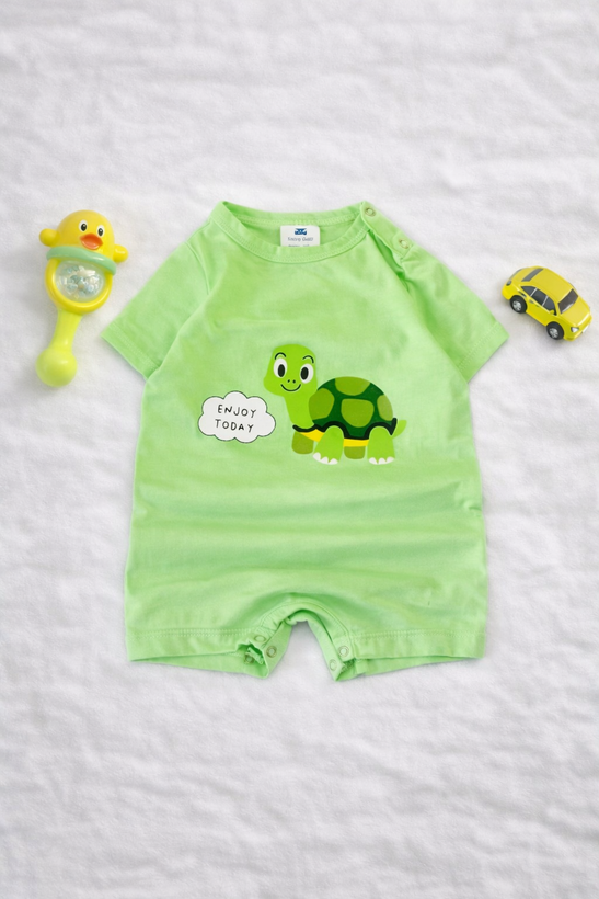 رامپر سبز بیبی گپ نخی پنبه یک رو مناسب 6 تا 36 ماه با طرح لاکپشت کارتونی